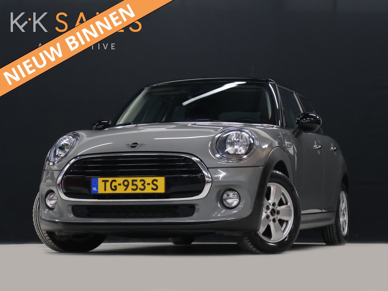 MINI 5-Deurs - 1.5 Cooper [APPLE CARPLAY, ANDROID, CRUISE CONTROL, LEDEREN STUUR, AIRCO, MULTIFUNCTIONEEL - AutoWereld.nl