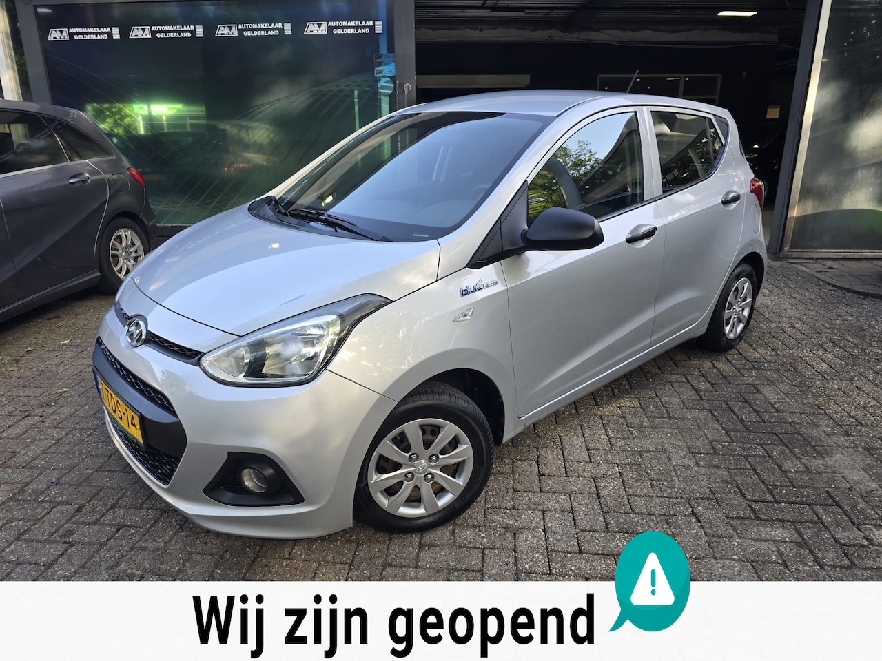 Hyundai i10 - 1.0i i-Motion | 2E EIGENAAR |3/6 OF 12MND GARANTIE | AIRCO | NW APK | - AutoWereld.nl