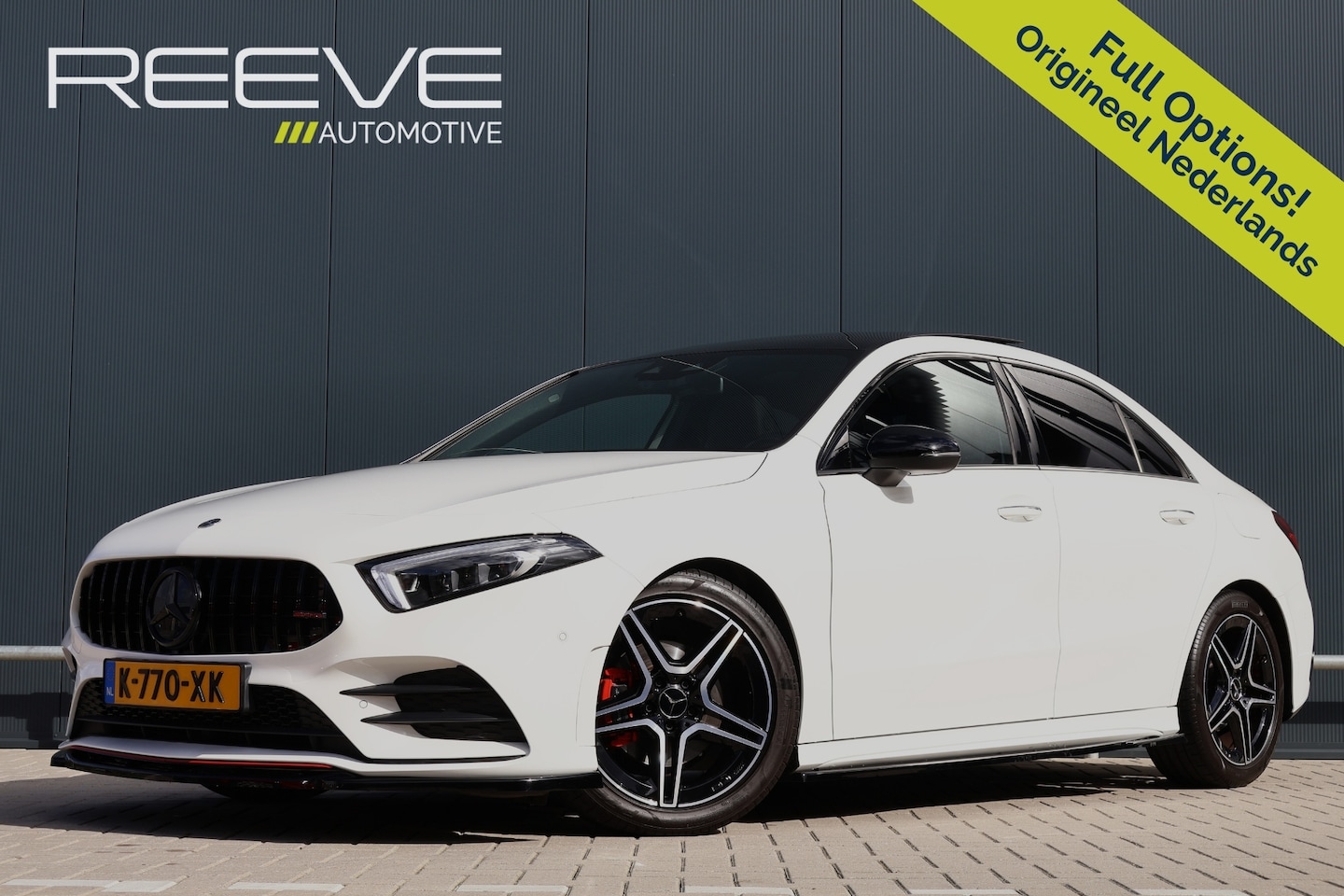 Mercedes-Benz A-klasse - 180 Business Solution AMG NL Auto! | Pano | Sfeerverlichting | Trekhaak | Widescreen | Bur - AutoWereld.nl