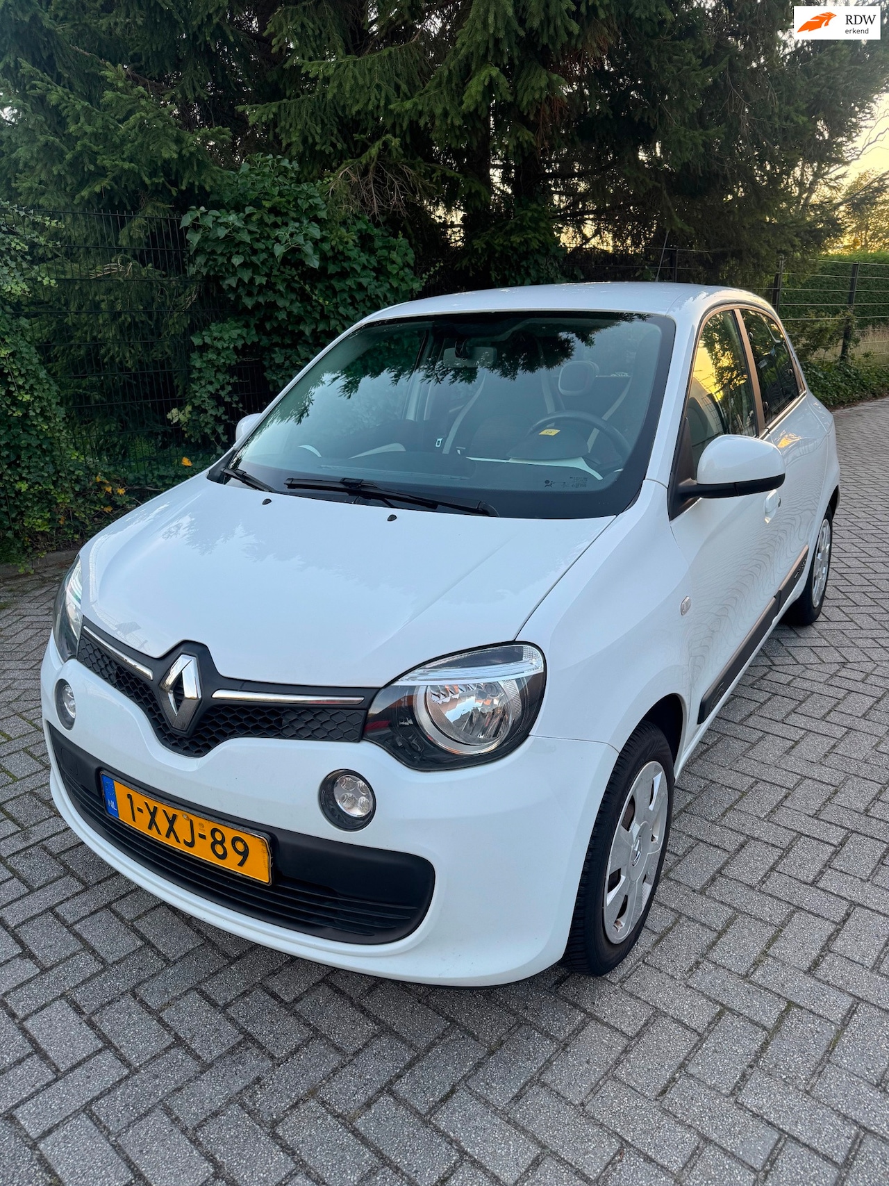 Renault Twingo - 1.0 SCe Expression 1.0 SCe Expression - AutoWereld.nl