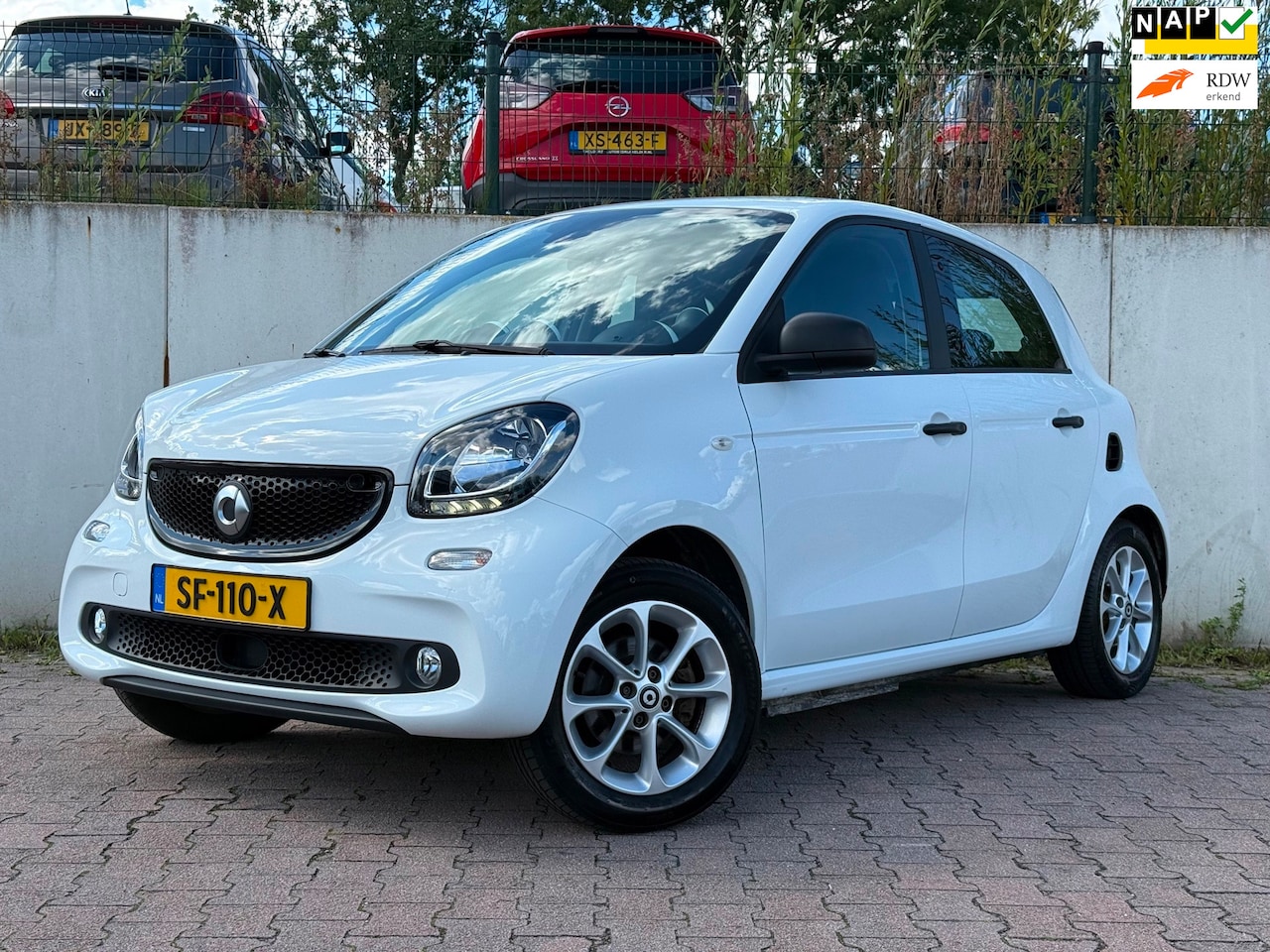 Smart Forfour - Electric drive Business Solution 18 kWh/LEDER/1STE EIGENAAR/43665 KM NAP/ - AutoWereld.nl