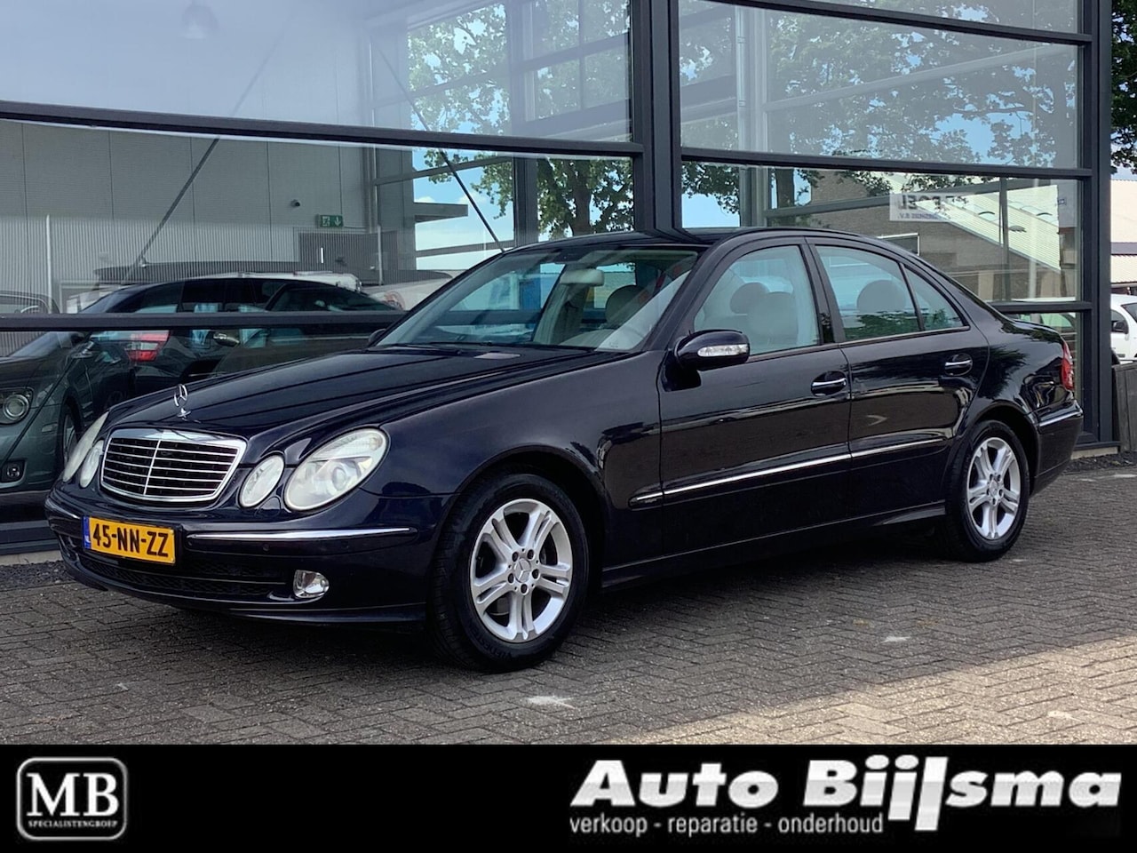 Mercedes-Benz E-klasse - 240 Avantgarde automaat, zeer net, incl nwe apk en onderhoudsbeurt - AutoWereld.nl