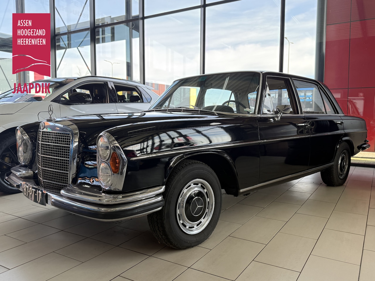 Mercedes-Benz 280 - SEL BWJ 1972 3.5 V8 200 PK STUURVERSNELLING ZELDZAAM SLECHTS 638 VAN GEBOUWD ! - AutoWereld.nl