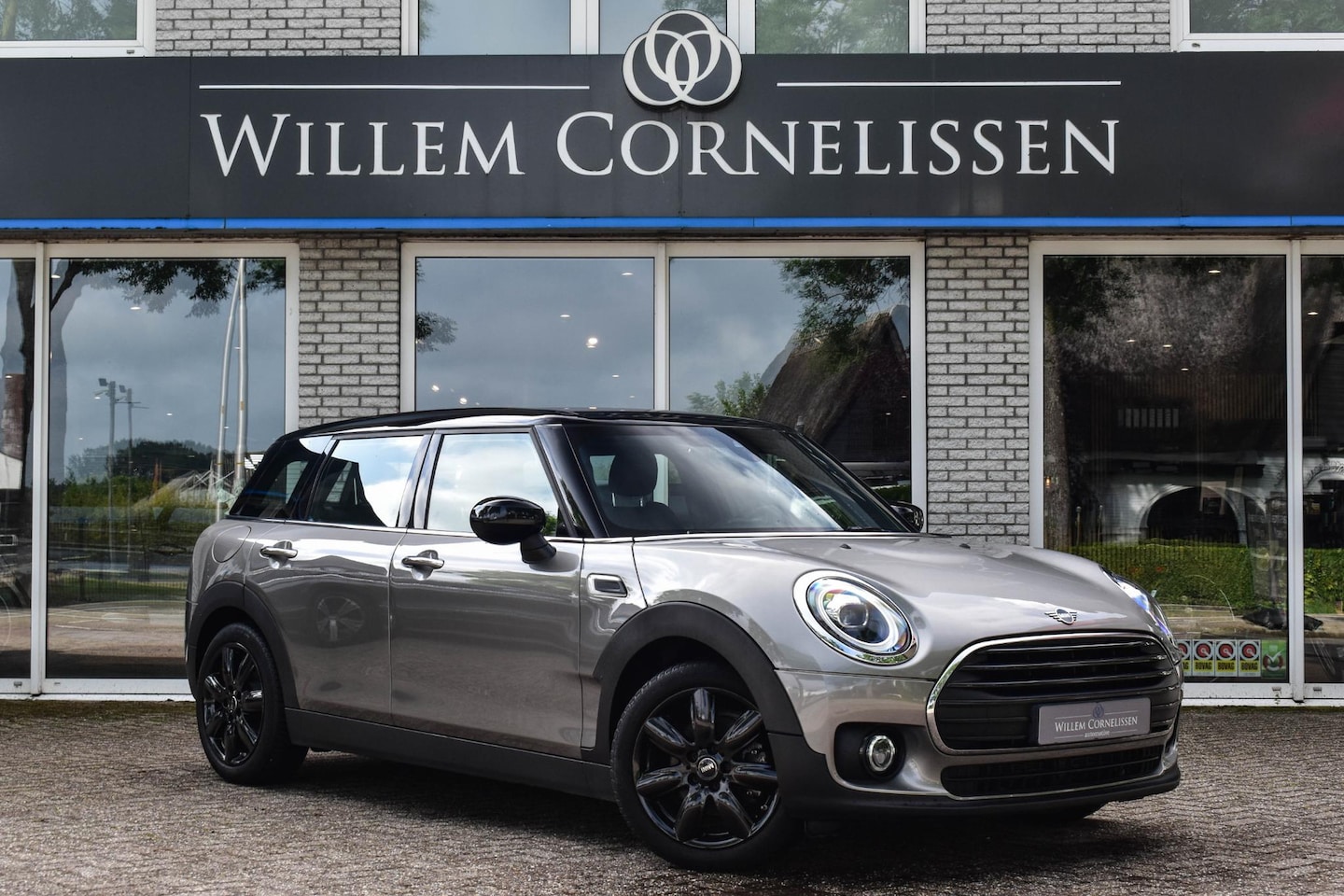 MINI Clubman - 1.5 Cooper Aut Business Edition LED Apple Car Play Mini Mini Clubman 1.5 Cooper Aut Busine - AutoWereld.nl
