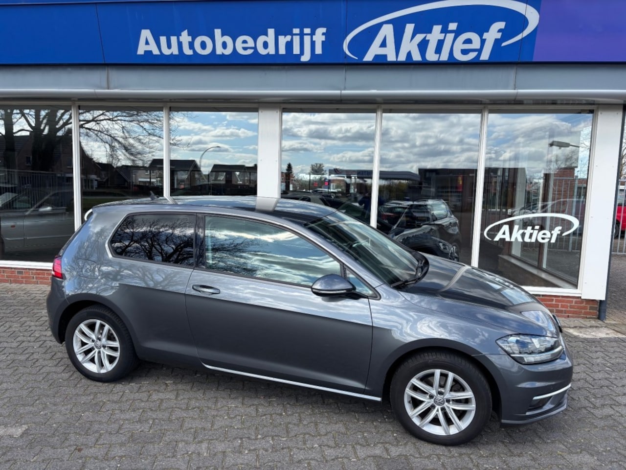 Volkswagen Golf - 1.4 TSi Highline CarPlay/AndroidAuto - AutoWereld.nl