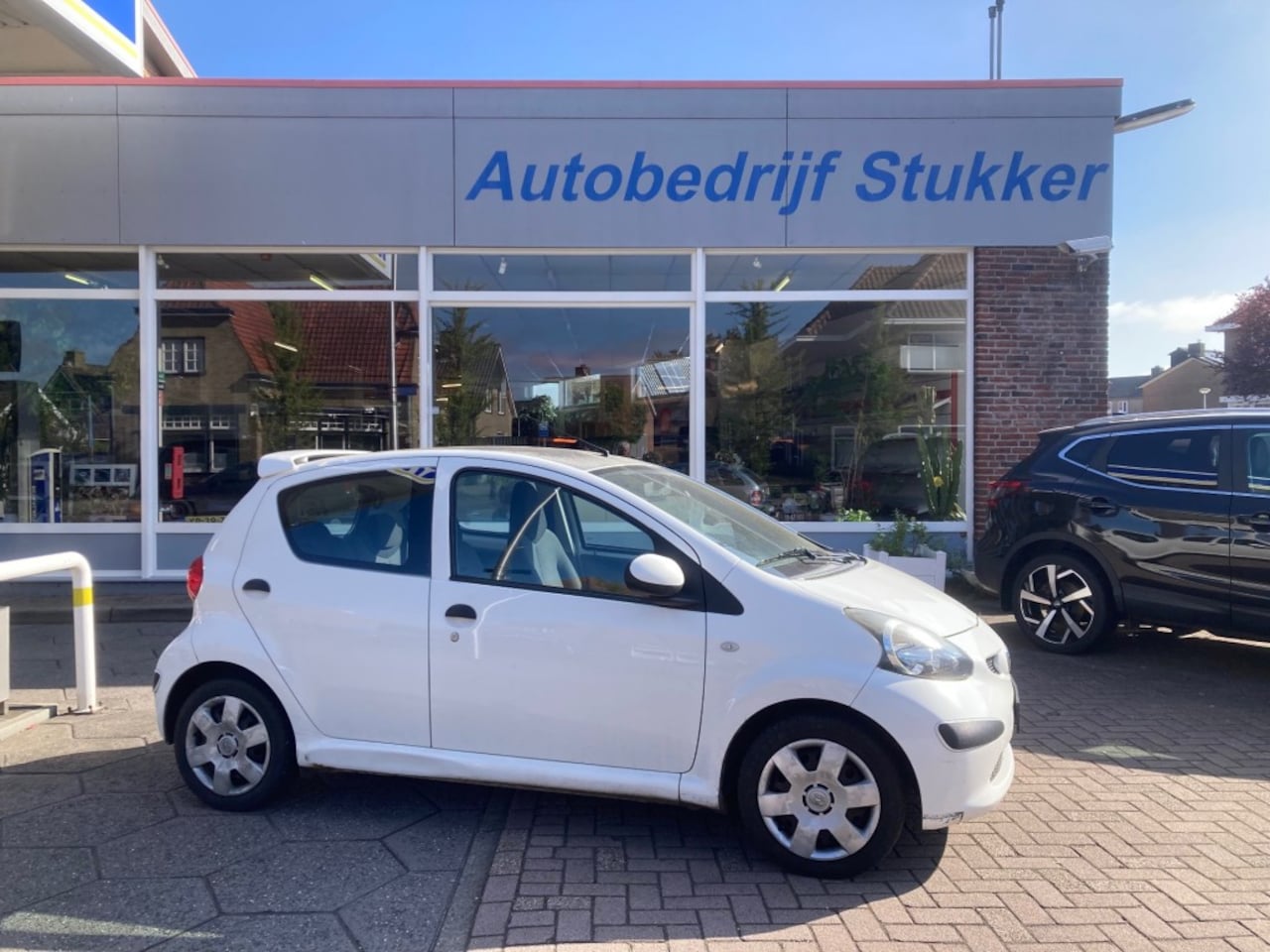 Toyota Aygo - 1.0 VVT-i 5 Drs. Comfort Airco Spoiler SUPERKOOPJE - AutoWereld.nl