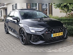 Audi RS3 - Sportback (400PK) Keramisch/Pano/RS uitlaat/HUD/VOL opties