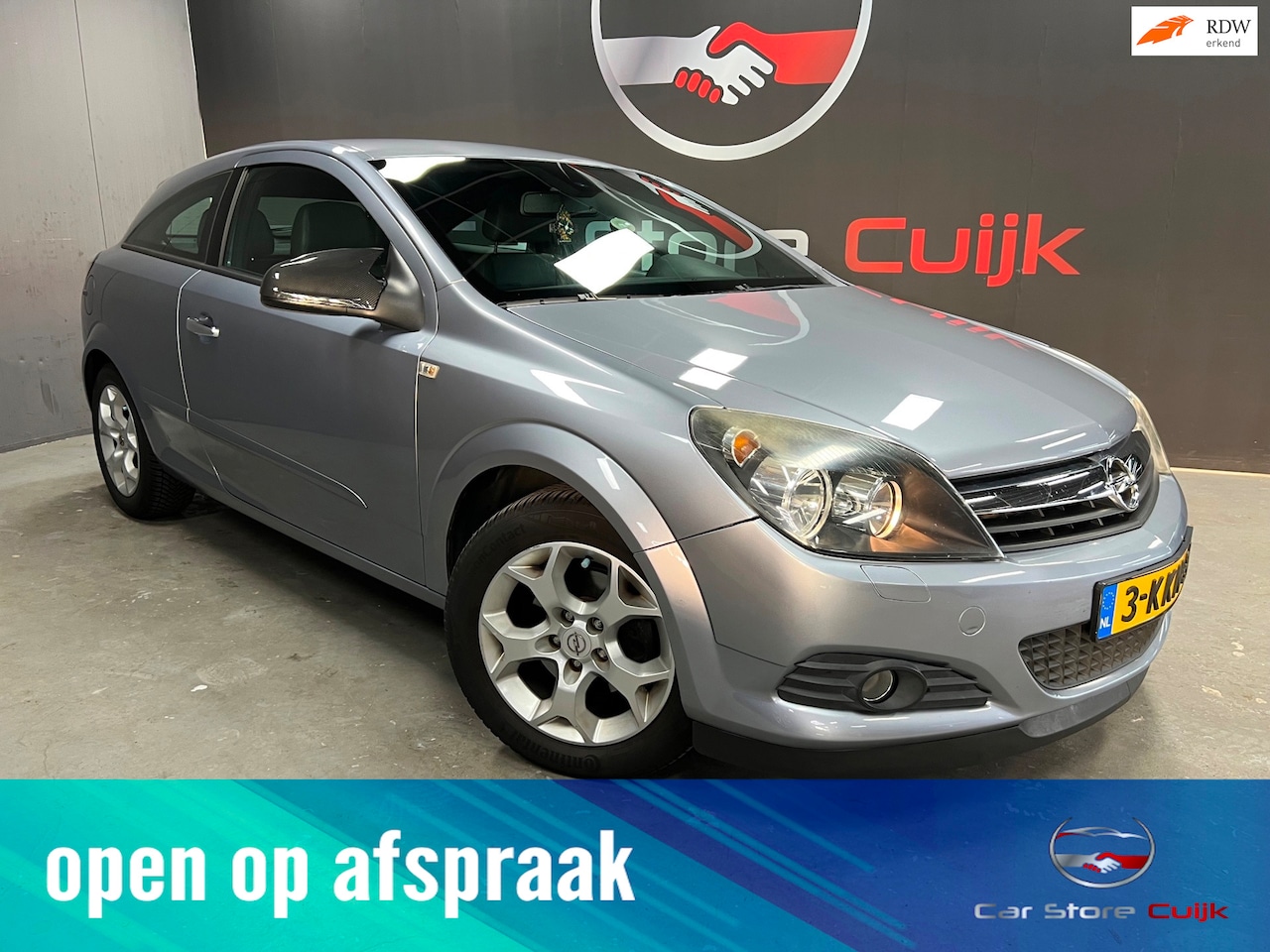 Opel Astra GTC - 1.6 Temptation|Nw Distri|Carplay|Camera|Stoelverw.|Leder|Airco|Onderhouden - AutoWereld.nl