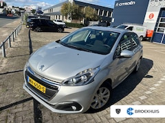 Peugeot 208 - 1.2 PureTech Blue Lion | Navigatie | Trekhaak | 1e eigenaar | Dealer Onderhouden | | Achte
