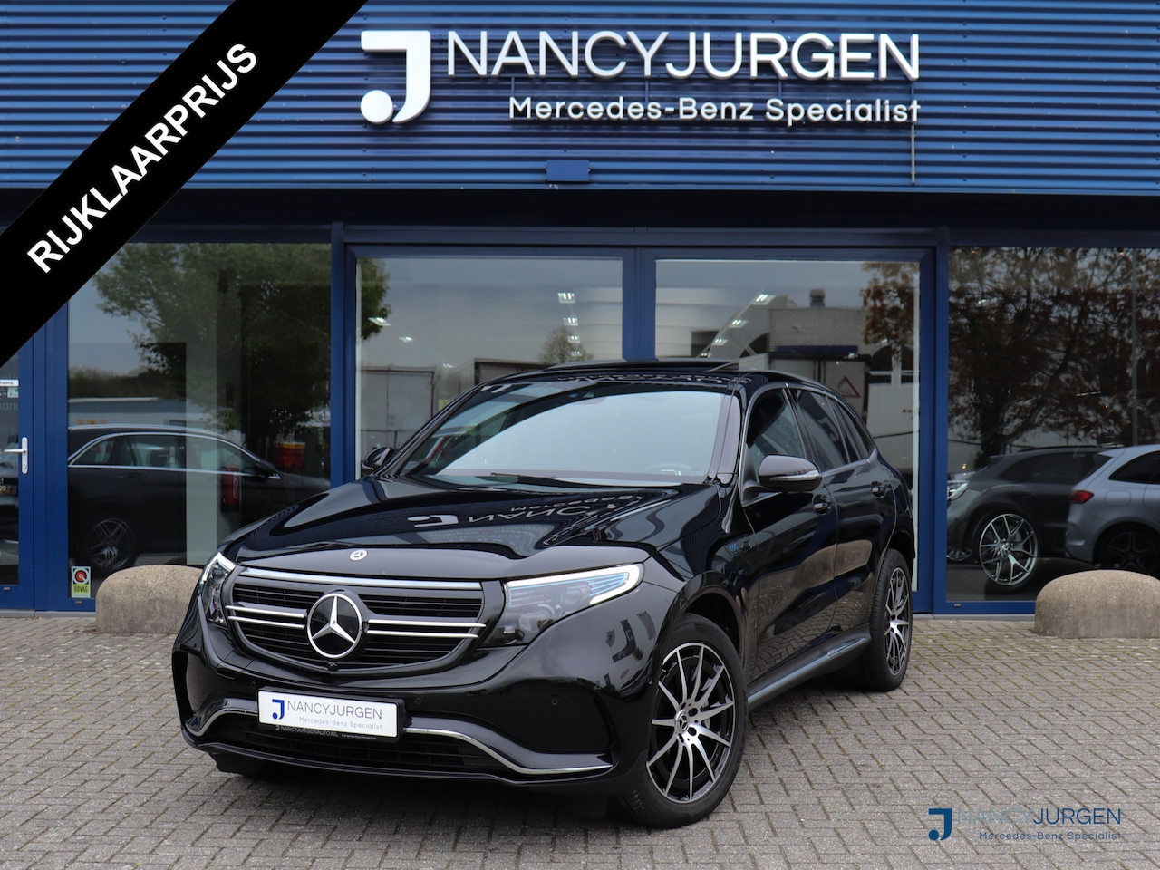 Mercedes-Benz EQC - 400 4M | AMG Line | SoH 97,3% | Panoramadak Elektr. | LED | Ambiente Verlichting | Parkeer - AutoWereld.nl