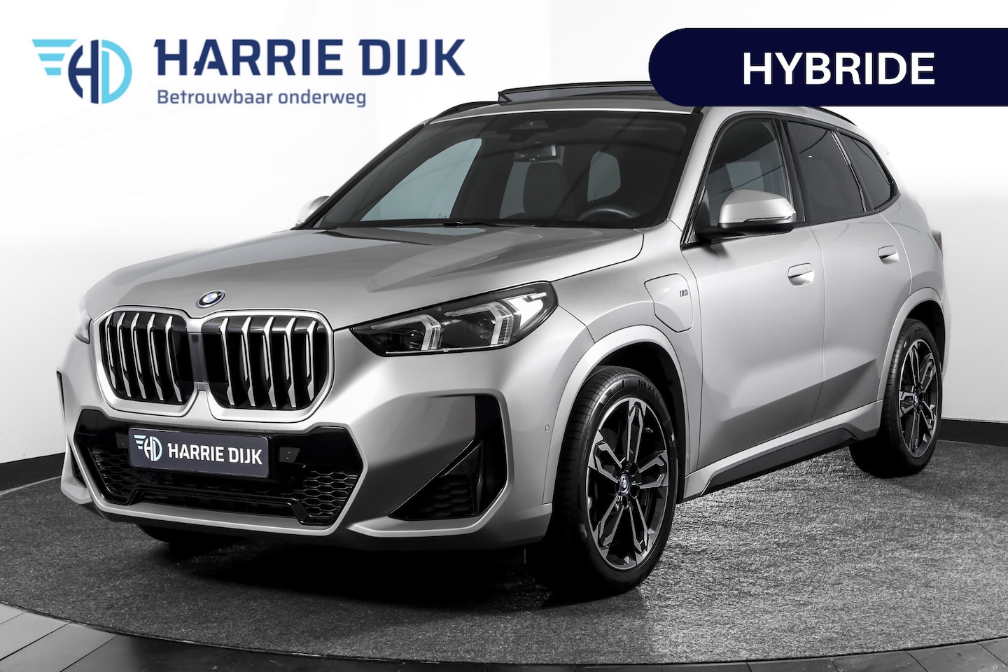 BMW X1 - xDrive25e 245 PK M-Sport | Premium Pack | S/K-Panodak | Elek. Trekhaak | Dig. Cockpit | Cr - AutoWereld.nl