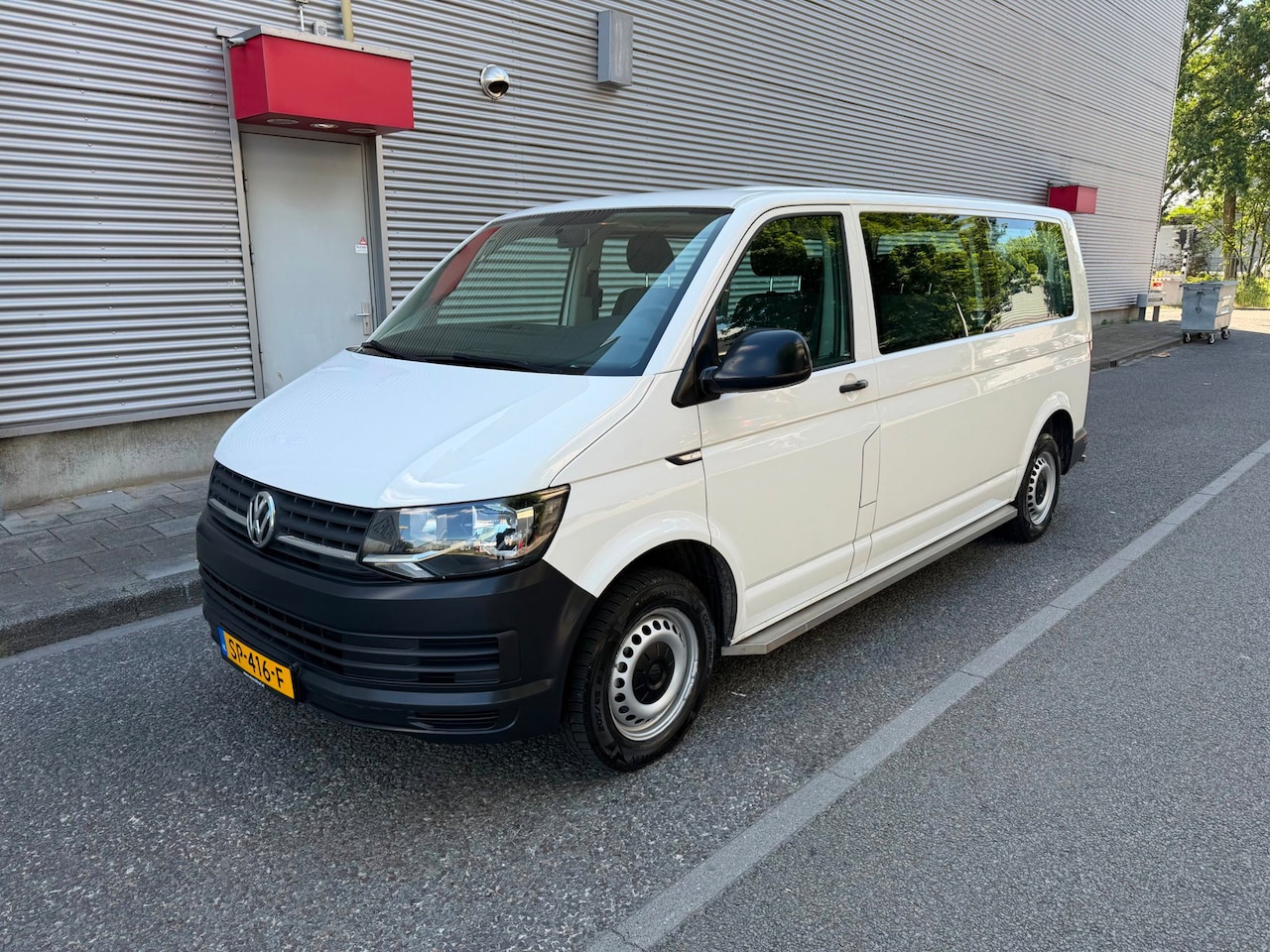 Volkswagen Transporter Kombi - 2.0 Tsi l2h1 9 persoons export prijs - AutoWereld.nl