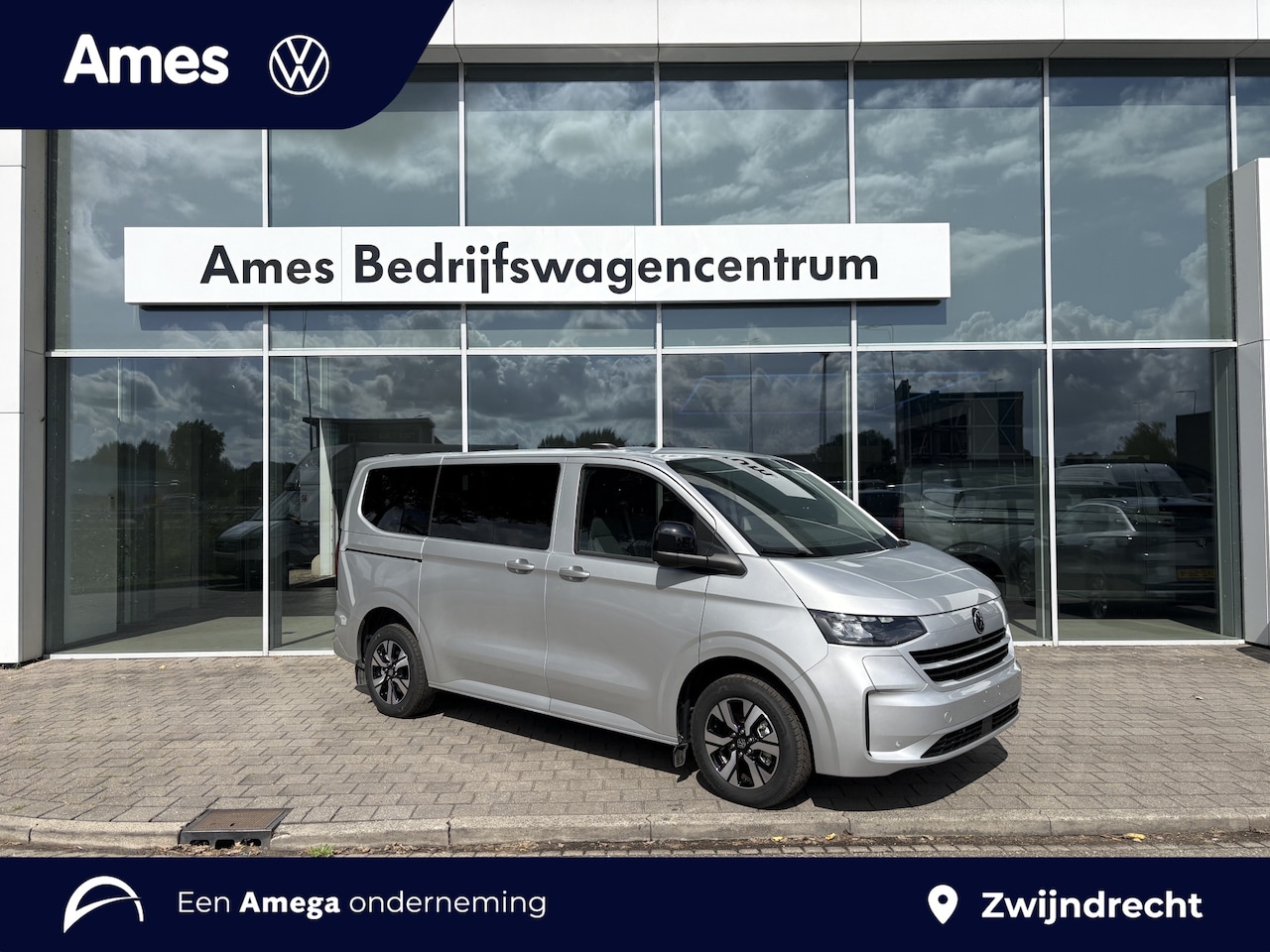 Volkswagen e-Transporter Caravelle - L1 Life 64 kWh 136 Pk | 9 Persoons | Achteruitrijcamera | Warmtepomp | Prijs is INCL BTW & - AutoWereld.nl