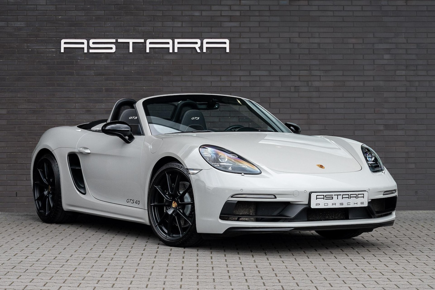 Porsche 718 Boxster GTS - 4.0 | krijt | BTW - AutoWereld.nl