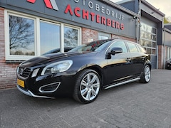 Volvo V60 - 2.0T Summum Automaat Trekhaak Schuifdak Xenon Leer Mooie/Nette Auto Dealer Onderhouden