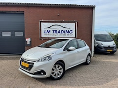 Peugeot 208 - 1.2 PureTech Blue Lion 5-DEURS APPLECARPLAY NAVI TREKHAAK PDC LED 2 SLEUTELS + BOEKJES