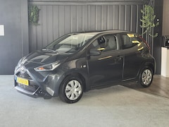 Toyota Aygo - 1.0 VVT-i x | Lage KM (NAP) | LED verlichting | Hill Hold Functie | start/stop systeem |