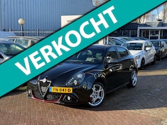 Alfa Romeo Giulietta - 1.4 Turbo MultiAir Super Aut/Leer/Navi/Brembo/xzenon/Nap/Apk/Volledig onderhoud/3 Maanden