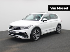 Volkswagen Tiguan - 1.4 TSI eHybrid R-Line Business+ 245 PK| Panoramadak | Trekhaak | LED Matrix | Dodehoek De