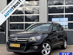 Volkswagen Tiguan - 1.4 TSI Sport & Styl |TREKHAAK|NAV|PDC