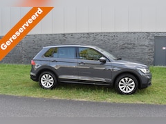 Volkswagen Tiguan - 1.5 TSI Life el-achterklep 1800kg trekgewicht Navigatie