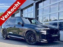 BMW X5 - xDrive50e | M-Sport | Dark Label | Panodak | 22" Wielen | Luchtvering | Softclose | Harman
