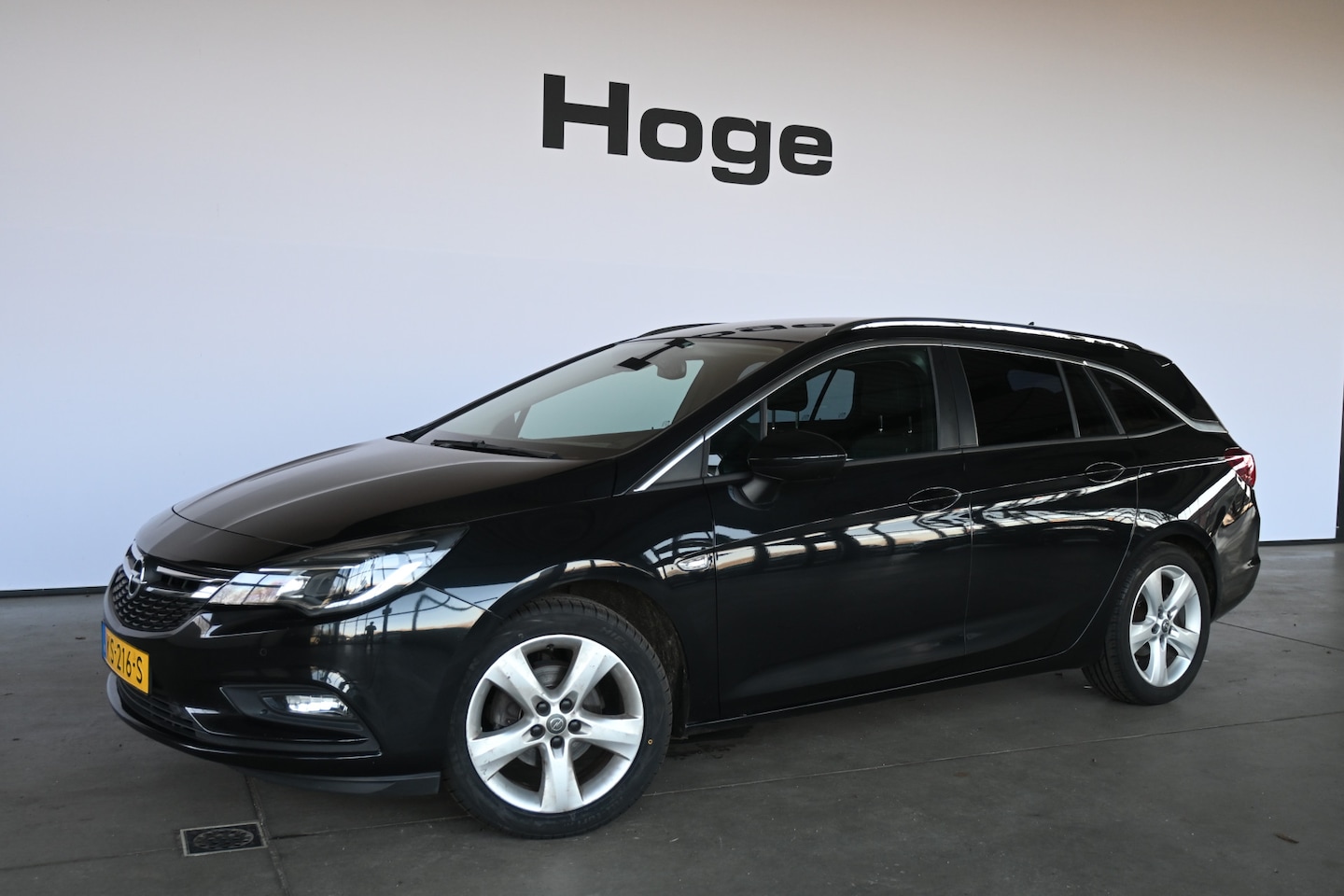 Opel Astra Sports Tourer - 1.0 Business+ Clima Navigatie Carplay LED Goed Onderhouden! Inruil Mogelijk! - AutoWereld.nl