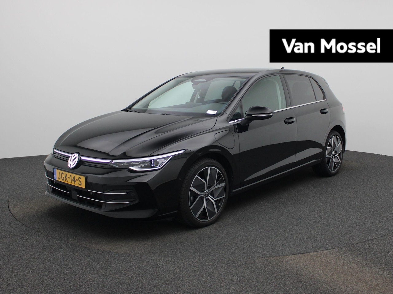 Volkswagen Golf - 1.5 eHybrid Style Edition 204 PK| Origineel Nederlands | 1e Eigenaar | Navigatie | Stoelve - AutoWereld.nl