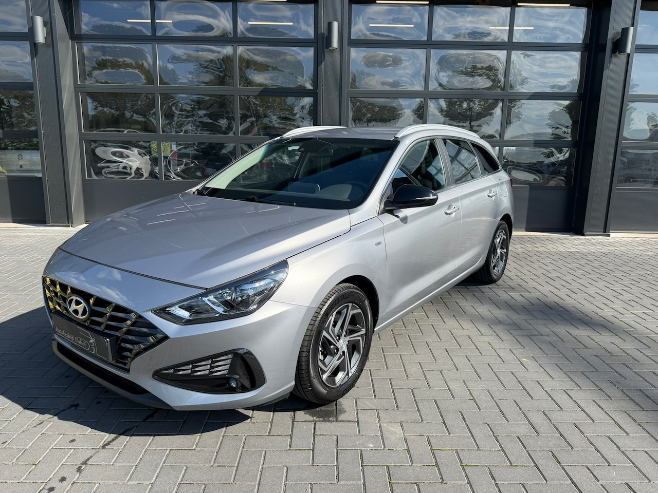 Hyundai i30 Wagon - 1.0 T-GDI 48V 120PK Comfort Smart | CarPlay | Camera | Keyless - AutoWereld.nl