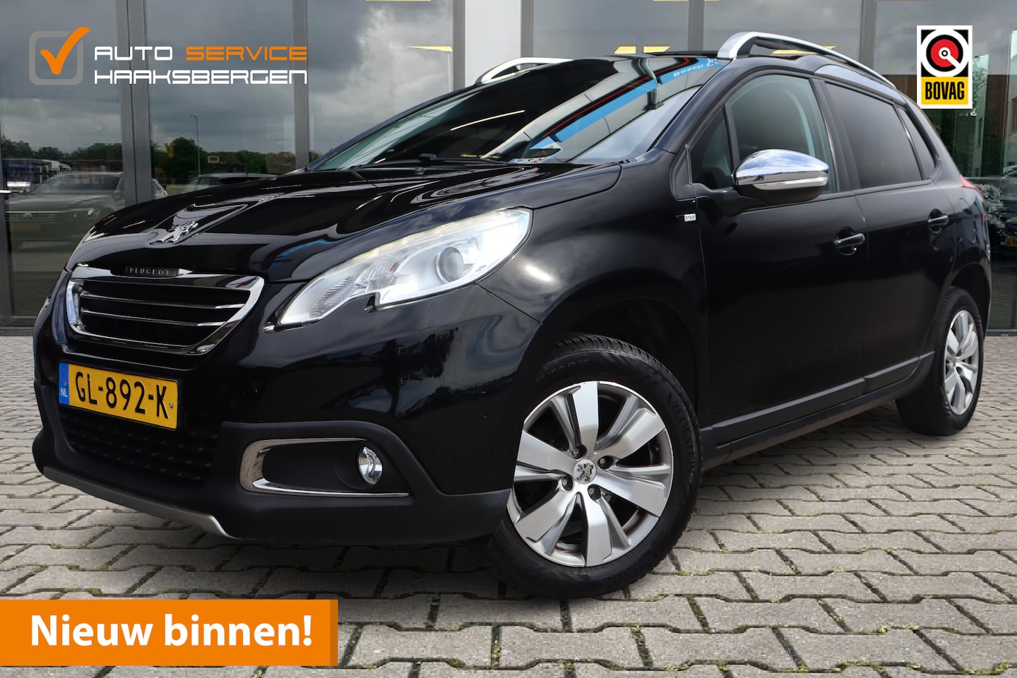 Peugeot 2008 - 1.2 PureTech Style | Pano | Navi | Lichtmetaal | - AutoWereld.nl