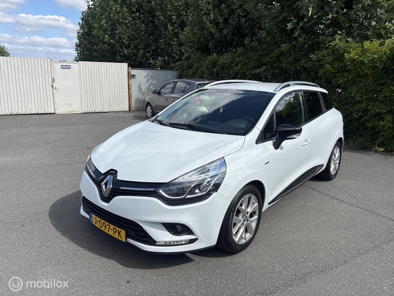 Renault Clio Estate - 0.9 TCe Life 2020 Wit - AutoWereld.nl