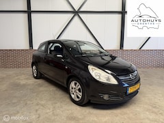 Opel Corsa - 1.2-16V Essentia Airco