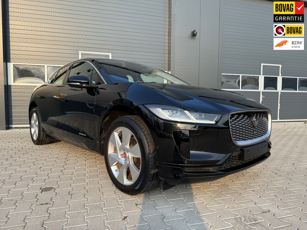 Jaguar I-PACE - EV320 SE Business Pack 90 kWh SOH 96% - AutoWereld.nl