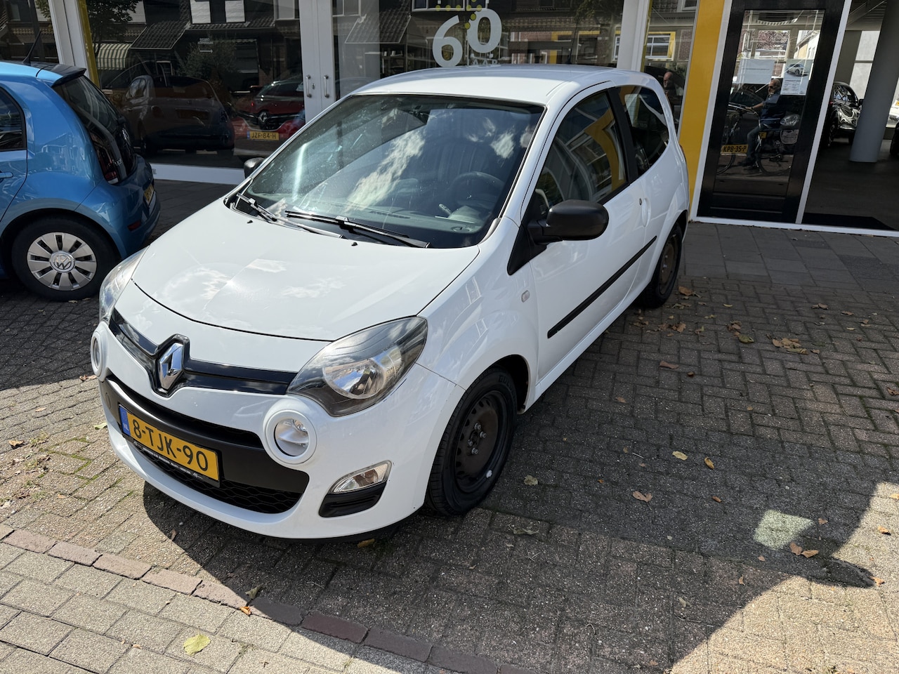 Renault Twingo - 1.2 16V Parisienne AIRCO CPV ELEKTR.RAMEN - AutoWereld.nl