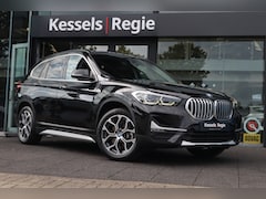 BMW X1 - xDrive25e xLine | HuD | CarPlay | LED | Sensoren | Cruise | Stoelverwarming | 18” | Navi