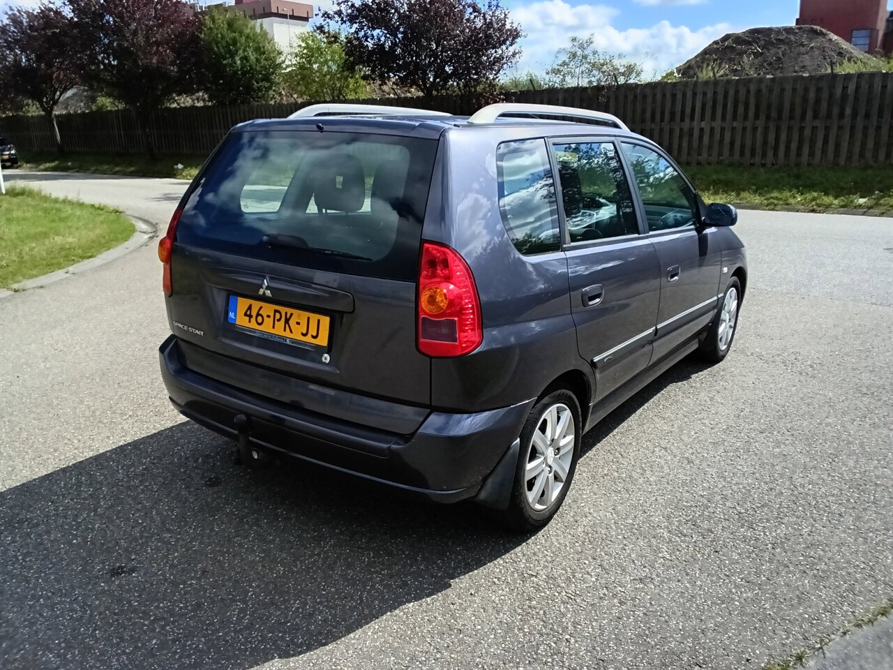 Mitsubishi Space Star - 1.8 Instyle Silver AIRCO