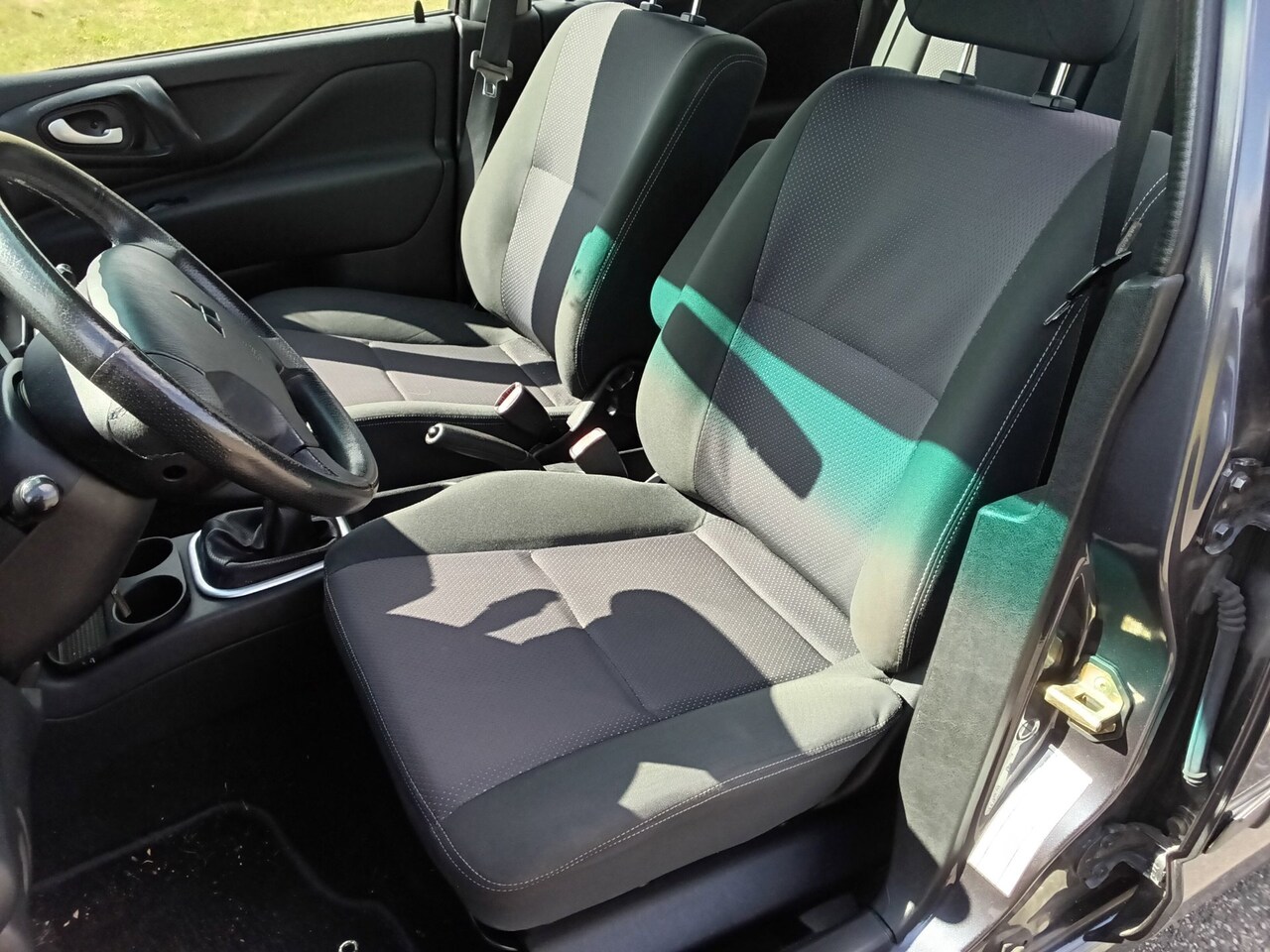 Mitsubishi Space Star - 1.8 Instyle Silver AIRCO