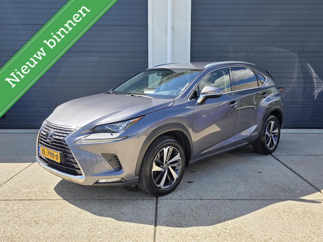Lexus NX - 300h AWD President Line 300h AWD President Line - AutoWereld.nl