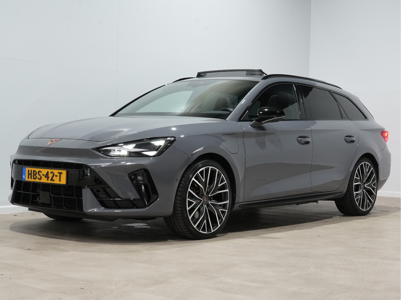 CUPRA Leon Sportstourer - 1.5 204pk TSI e-Hybrid Business PA 19 - AutoWereld.nl