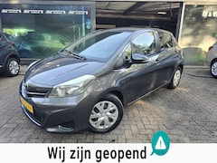 Toyota Yaris - 1.3 VVT-i Aspiration | 2E EIGENAAR | 3/6 OF 12MND GARANTIE | NAVI | CAMERA | AIRCO | NW AP