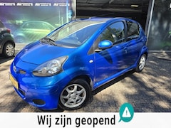 Toyota Aygo - 1.0-12V Comfort Navigator | AUTOMAAT | 3/6 OF 12 MND GARANTIE | 2E EIGENAAR | AIRCO | NAVI