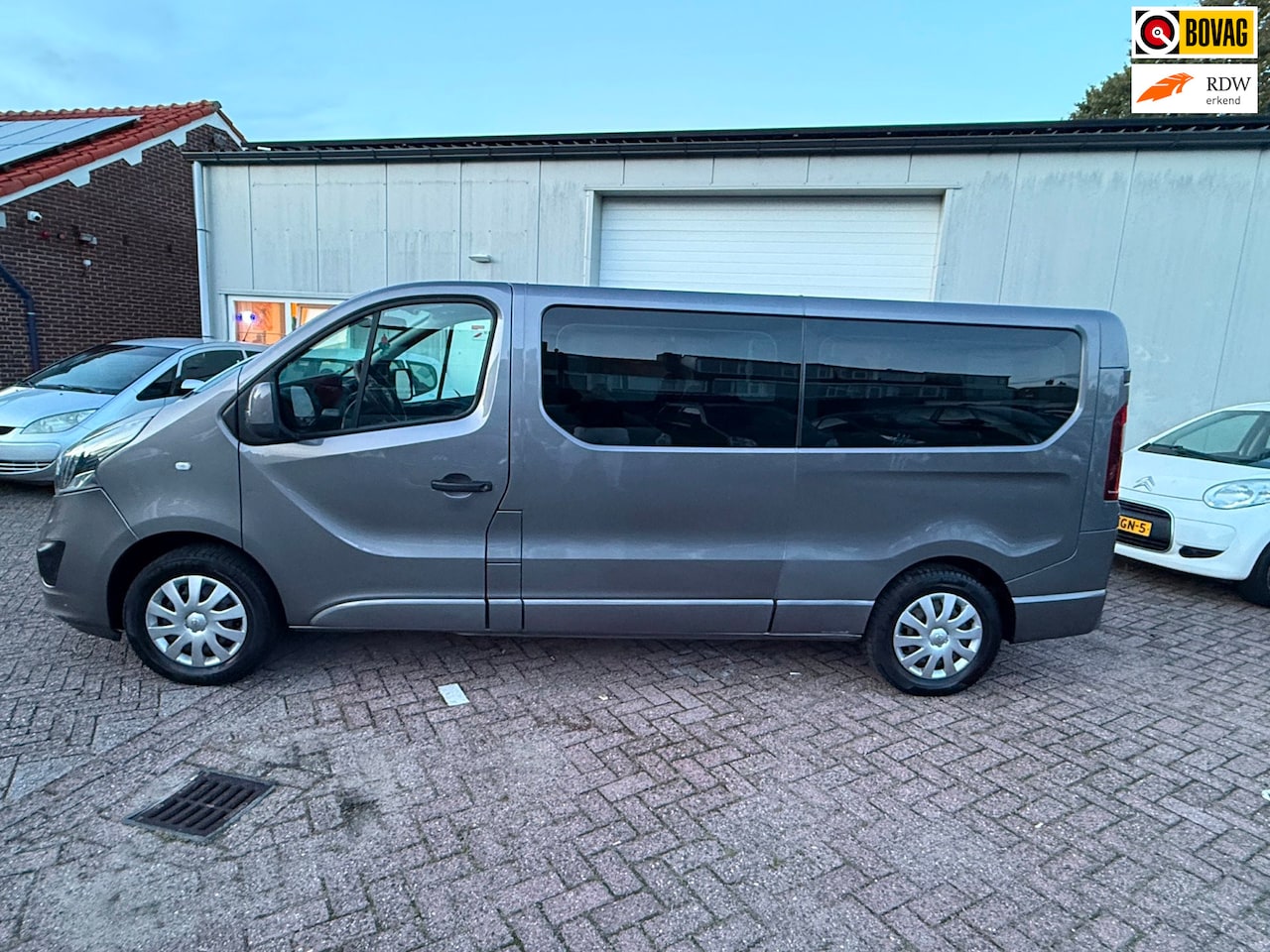 Opel Vivaro Combi - 1.6 CDTI L2H1 BiTurbo ecoFLEX 9 PERSOONS!! - AutoWereld.nl