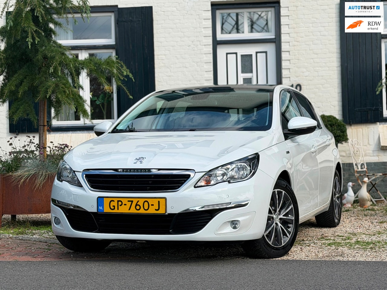 Peugeot 308 - 1.2 PureTech Style|Navi|Bluetooth|Nieuwe distributieriem| - AutoWereld.nl