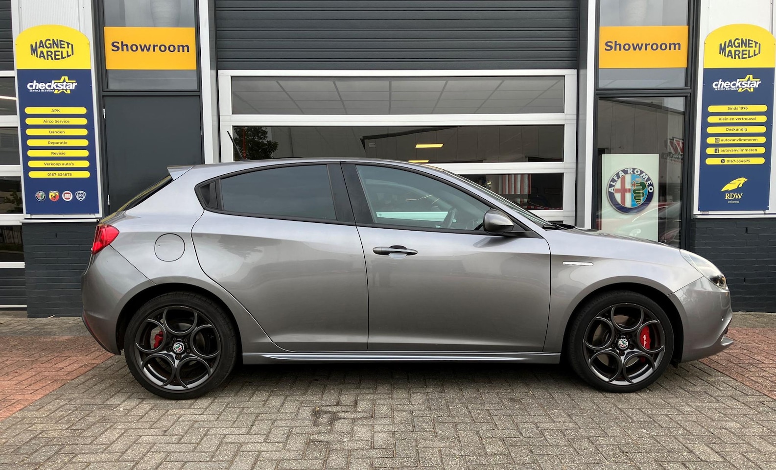 Alfa Romeo Giulietta - 1.4 Turbo MultiAir Super | Rood lederen bekleding | Grigio Magnesio | Trekhaak |