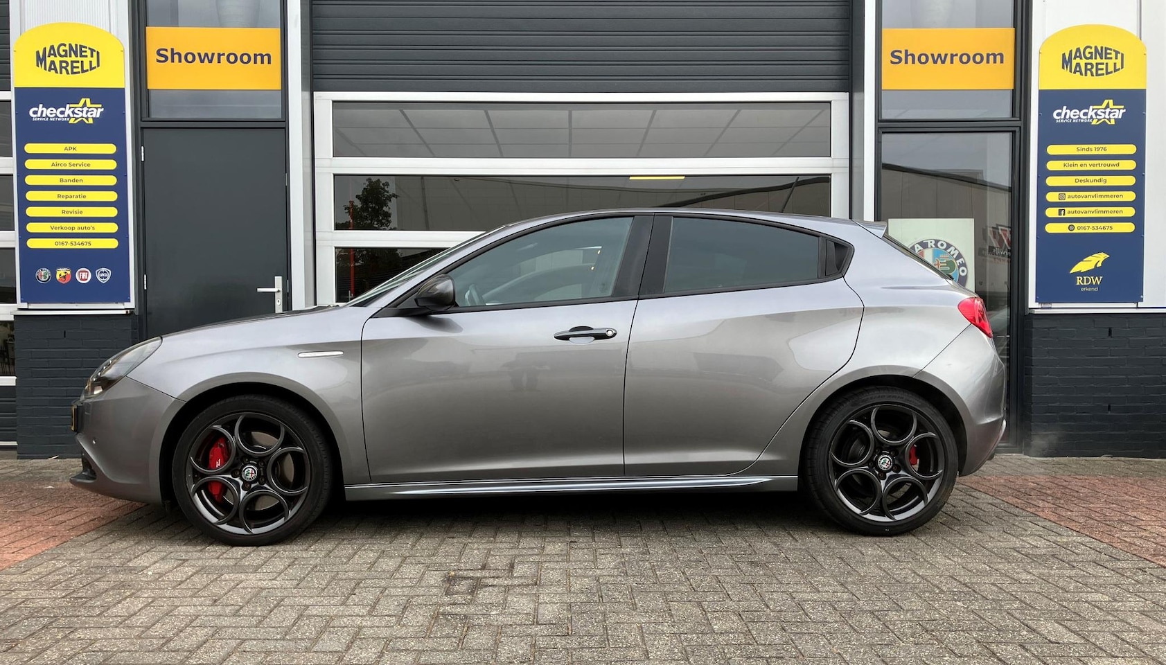 Alfa Romeo Giulietta - 1.4 Turbo MultiAir Super | Rood lederen bekleding | Grigio Magnesio | Trekhaak |
