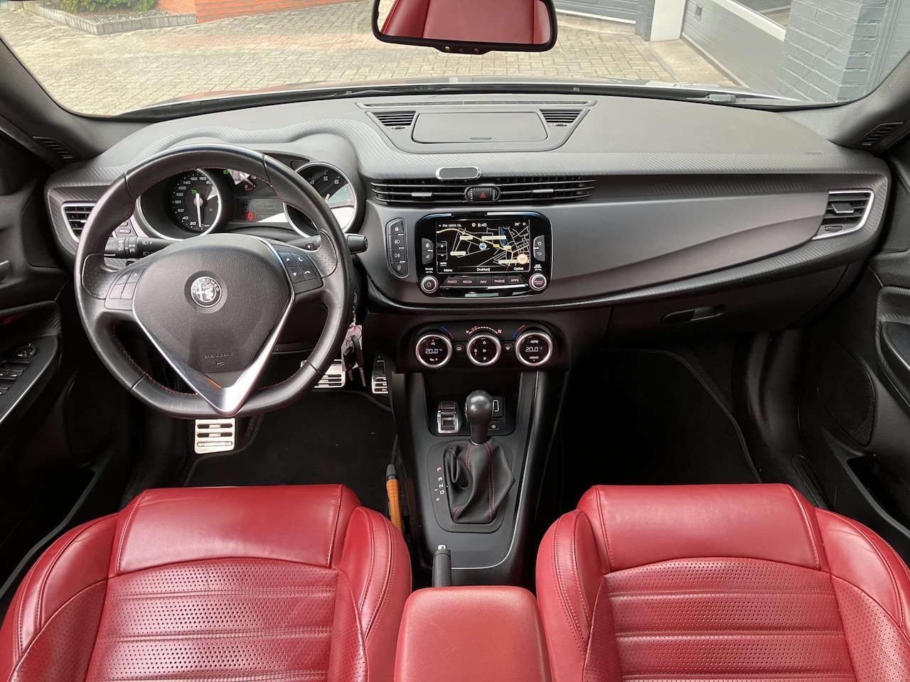 Alfa Romeo Giulietta - 1.4 Turbo MultiAir Super | Rood lederen bekleding | Grigio Magnesio | Trekhaak |