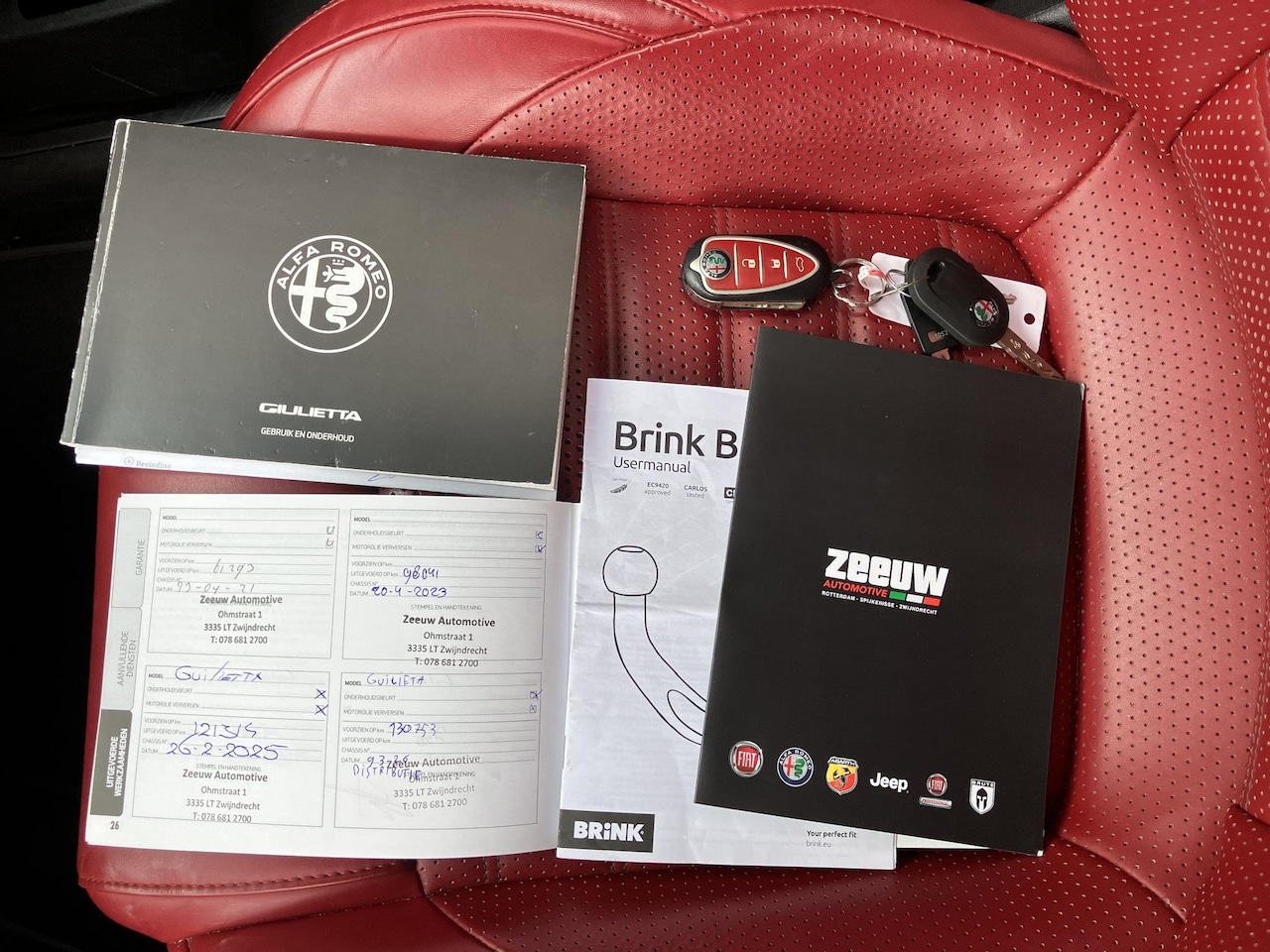Alfa Romeo Giulietta - 1.4 Turbo MultiAir Super | Rood lederen bekleding | Grigio Magnesio | Trekhaak |