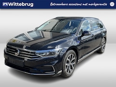 Volkswagen Passat Variant - 1.4 TSI PHEV GTE Business / AUTOMAAT/ PANO/ TREKHAAK/ CRUISE/ NAVI/ APP-CONNECT/ 360 CAMER