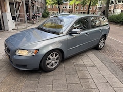 Volvo V50 - 2.4 Kinetic AUTOMAAT | AIRCO | SCHADE