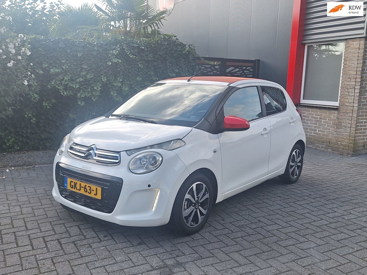 Citroën C1 - 1.2 PureTech Airscape Shine 1.2 PureTech Airscape Shine - AutoWereld.nl